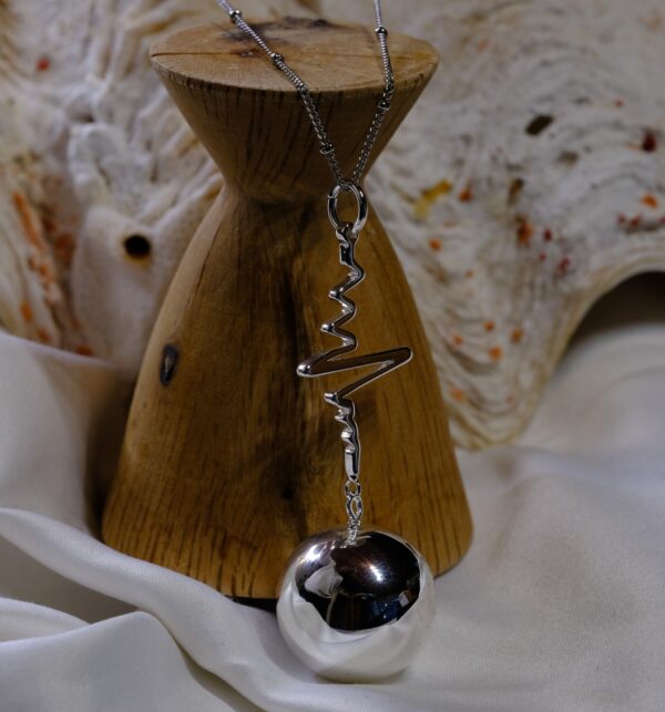 Bola de grossesse Spirales Argent – Bijou pour future maman avec chaîne